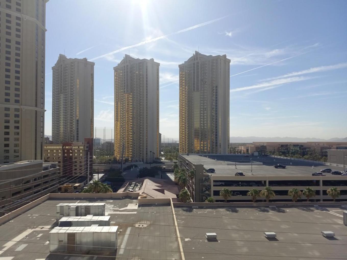 Luxury Mgm With View & Amenities Apartment
