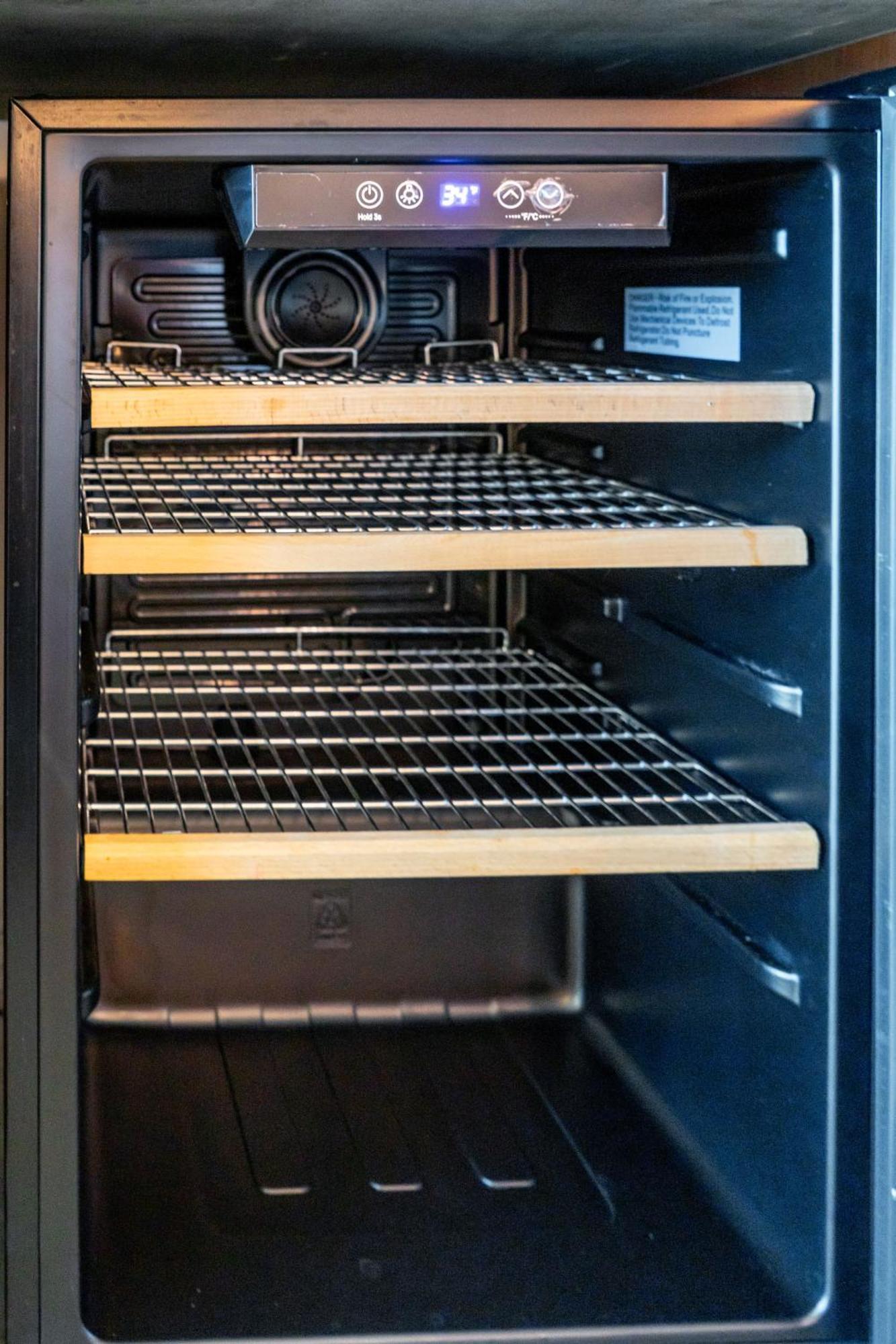 Luxury Mgm With View & Amenities Apartment